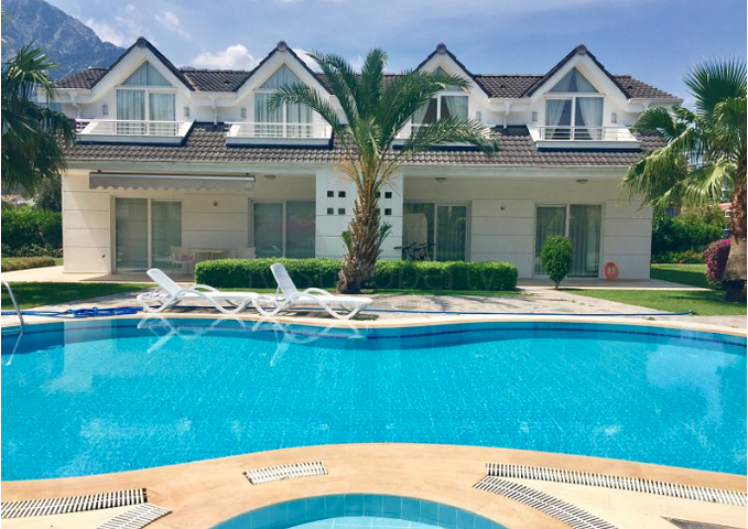 Дом в центре Кемера с 3 спальнями 