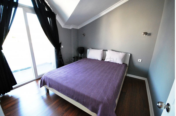 Дом в центре Кемера с 3 спальнями 