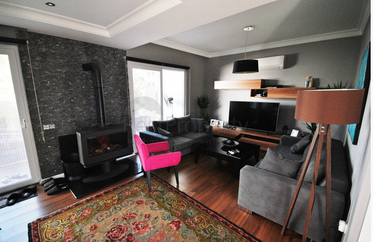 Дом в центре Кемера с 3 спальнями 