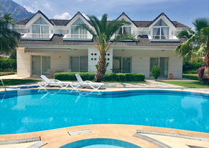 Дом в центре Кемера с 3 спальнями 