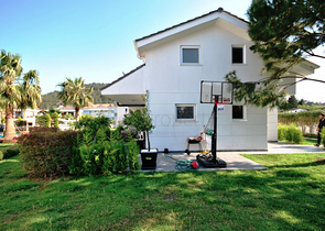 Дом в центре Кемера с 3 спальнями 