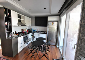 Дом в центре Кемера с 3 спальнями 