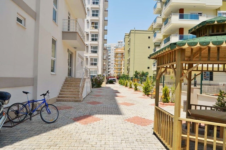 Меблированная квартира 1+1 в районе Махмутлар