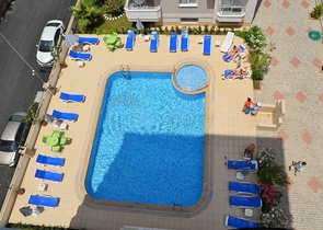 Меблированная квартира 1+1 в районе Махмутлар