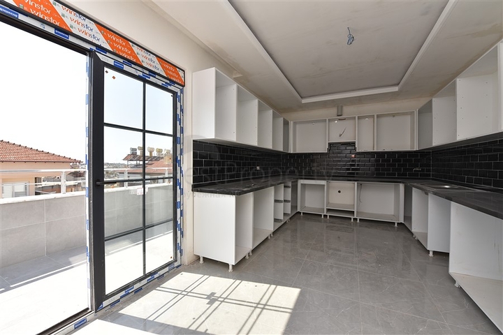 Дуплекс в новом комплексе в центре Алании