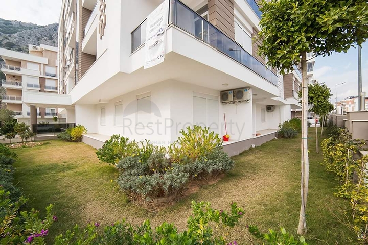 Квартира 1+1 в комплексе рядом с парком в Хурме