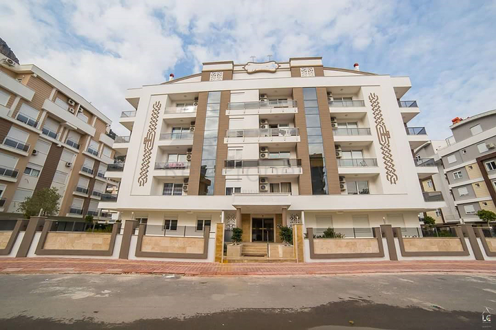 Квартира 1+1 в комплексе рядом с парком в Хурме