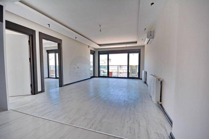 Квартира 1+1 в комплексе в Лимане 500 м до моря