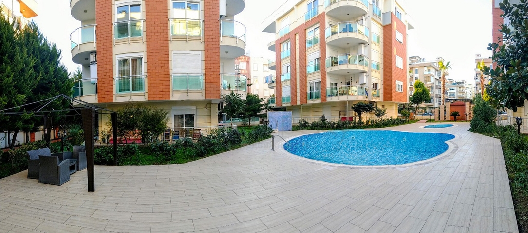 Квартира 2+1 с видом на парк в центре района Лиман