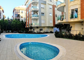 Квартира 2+1 с видом на парк в центре района Лиман