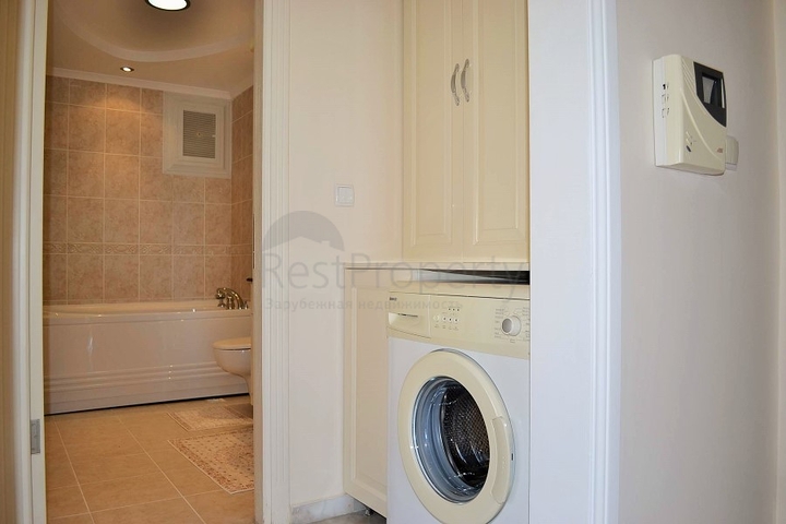 Квартира планировки 2+1 на первой береговой линии в Махмутларе