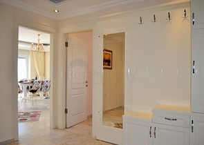 Квартира планировки 2+1 на первой береговой линии в Махмутларе