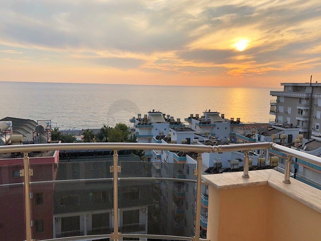 Меблированная квартира с видом на море в Махмутларе