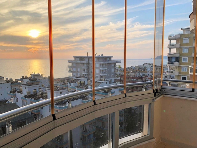 Меблированная квартира с видом на море в Махмутларе