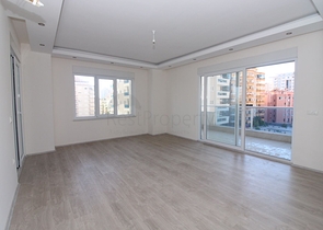 Трехкомнатная квартира в районе Махмутлар