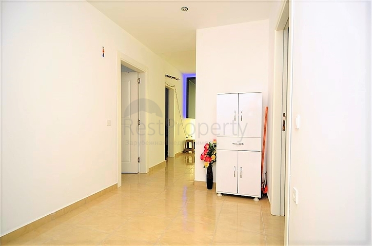 Трехкомнатная квартира в современном комплексе Махмутлара