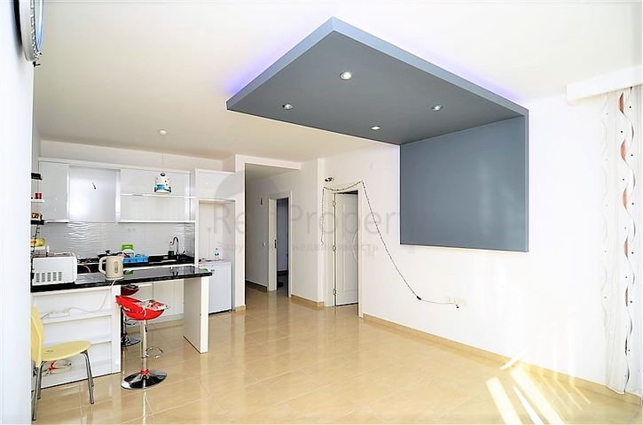 Трехкомнатная квартира в современном комплексе Махмутлара