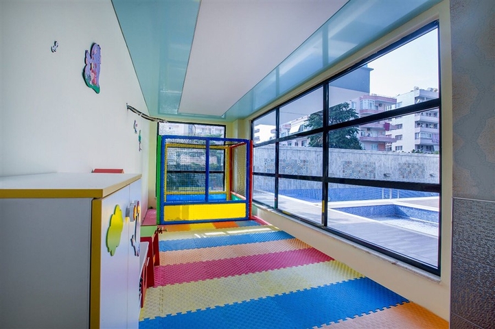 Трехкомнатная квартира в современном комплексе Махмутлара