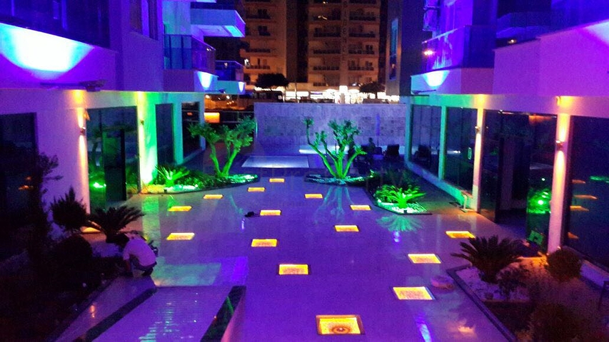 Трехкомнатная квартира в современном комплексе Махмутлара