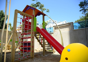 Трехкомнатная квартира в современном комплексе Махмутлара