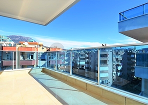 Трехкомнатная квартира в современном комплексе Махмутлара