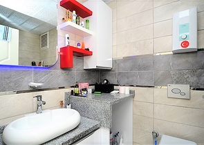 Трехкомнатная квартира в современном комплексе Махмутлара