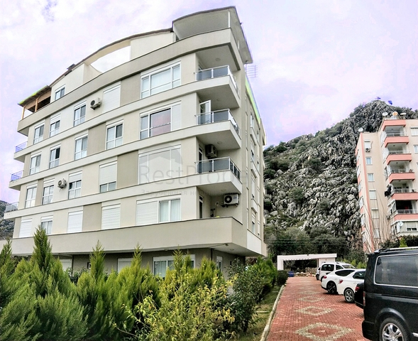 Квартира 1+1 с мебелью в Коньяалты Анталья