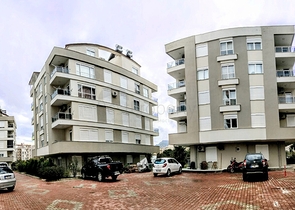 Квартира 1+1 с мебелью в Коньяалты Анталья