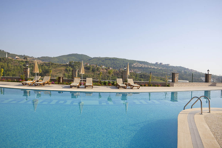 Меблированная квартира в комплексе класса люкс