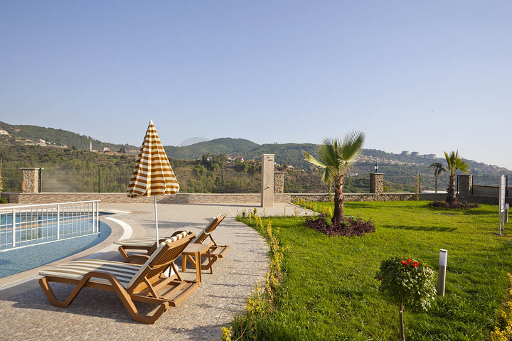 Меблированная квартира в комплексе класса люкс