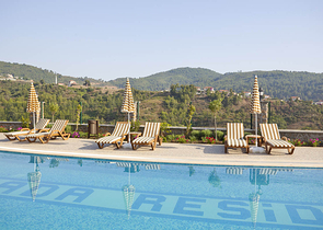 Меблированная квартира в комплексе класса люкс