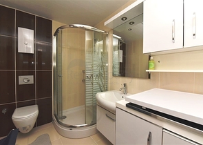 Меблированная квартира в комплексе класса люкс