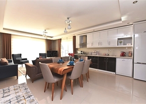 Меблированная квартира в комплексе класса люкс