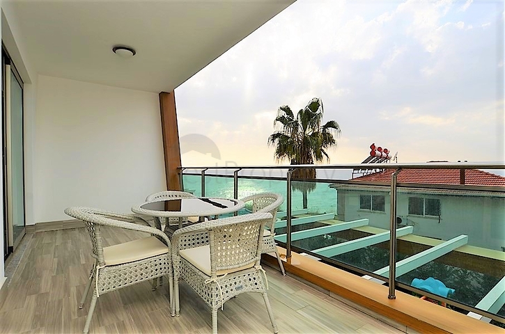 Двухкомнатная квартира с видом на море в Каргыджаке