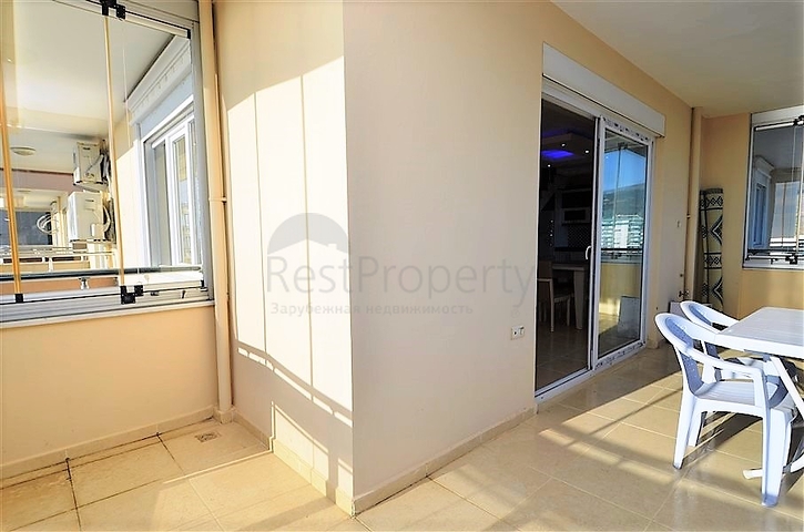 Большая двухуровневая квартира с видом на море в Махмутларе