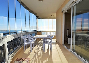 Большая двухуровневая квартира с видом на море в Махмутларе