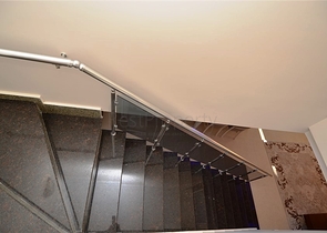 Большая двухуровневая квартира с видом на море в Махмутларе