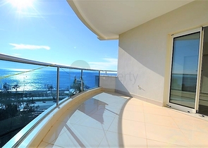 Квартира 2+1 с прямым видом на море в районе Махмутлар