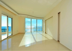 Квартира 2+1 с прямым видом на море в районе Махмутлар