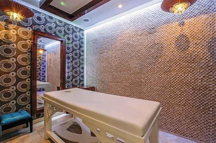 Меблированный пентхаус с панорамным видом на море