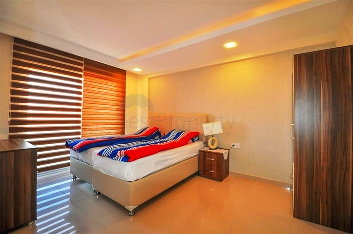 Меблированный пентхаус с панорамным видом на море