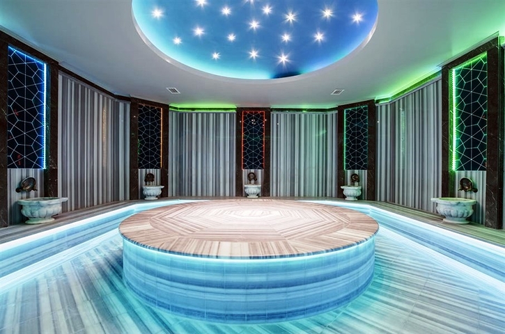 Меблированный пентхаус с панорамным видом на море