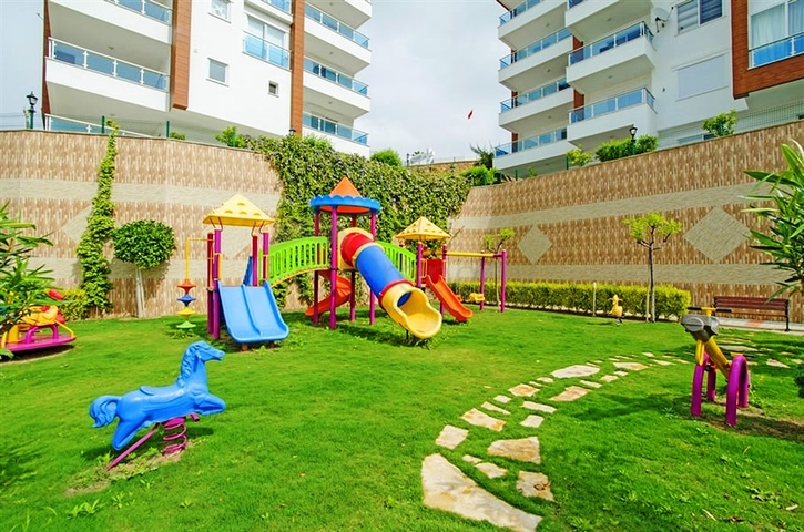 Меблированный пентхаус с панорамным видом на море