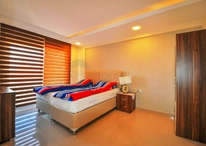 Меблированный пентхаус с панорамным видом на море