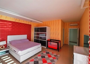 Меблированный пентхаус с панорамным видом на море