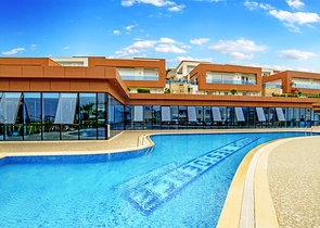 Меблированный пентхаус с панорамным видом на море