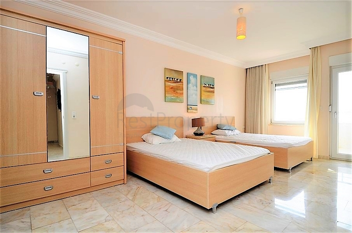 Квартира 2+1 на первой береговой линии с видом на море