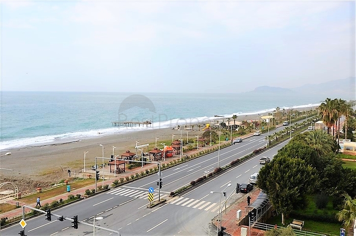 Квартира 2+1 на первой береговой линии с видом на море