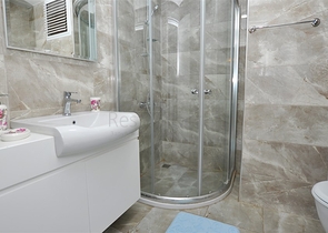 Меблированная квартира планировки 1+1 в районе Махмутлар