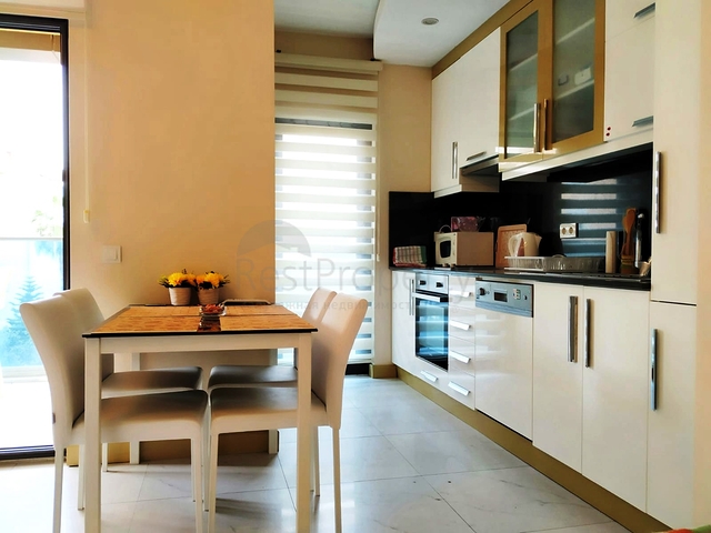 Квартира студия в современном комплексе в центре Алании